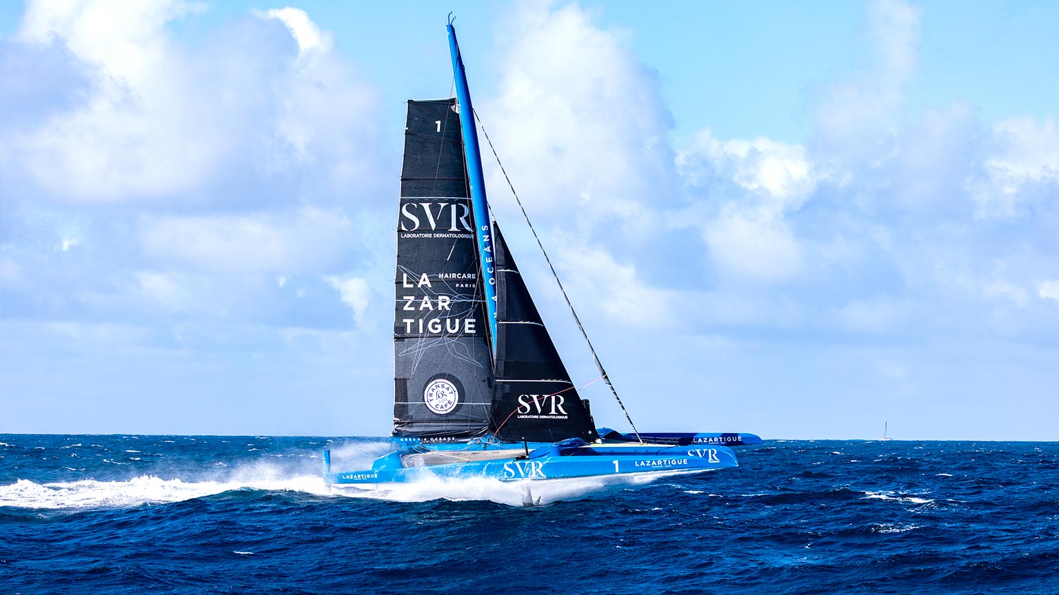 photo du trimaran SVR Lazartigue
